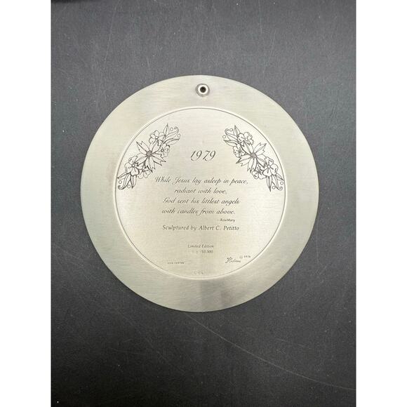 Hudson Pewter 1979 Jesus with Angels Christmas Manger Plate USA 6" - Picture 6 of 8